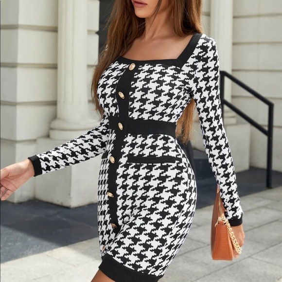 Houndstooth gold button detail bodycon mini dress - Picture 2 of 6